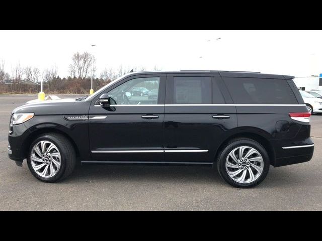 2022 Lincoln Navigator Reserve