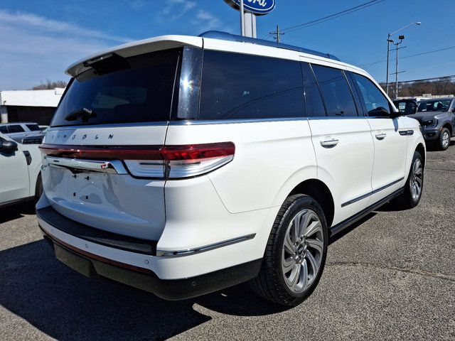 2022 Lincoln Navigator Reserve