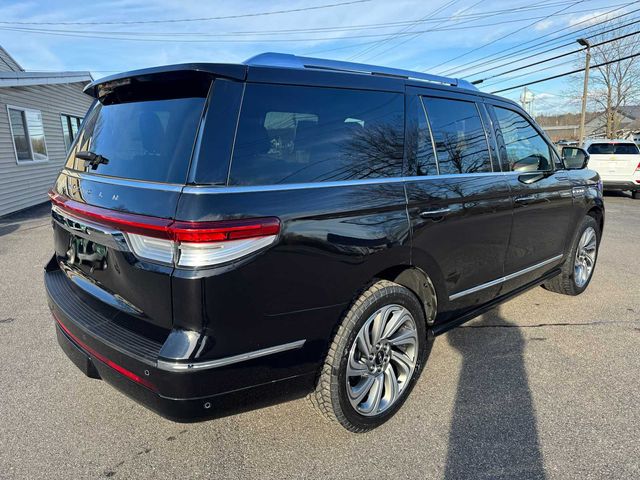 2022 Lincoln Navigator Reserve