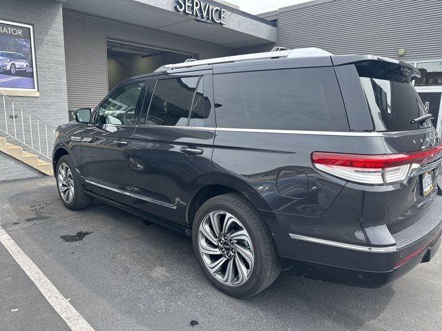 2022 Lincoln Navigator Reserve