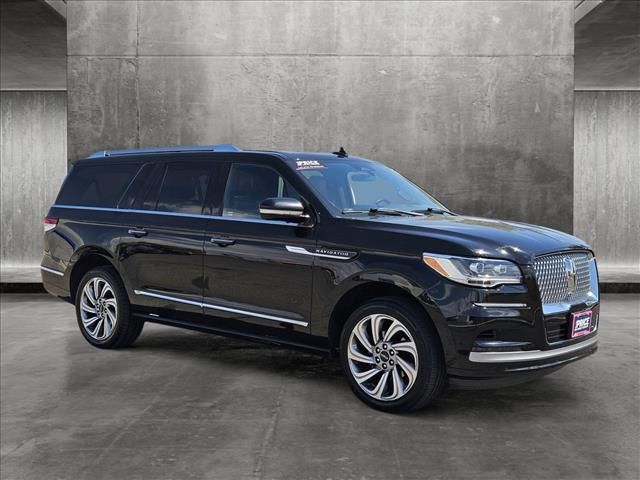 2022 Lincoln Navigator L Reserve