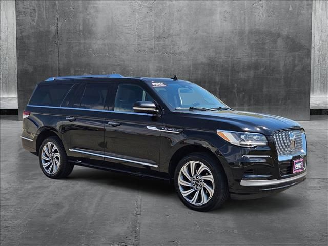 2022 Lincoln Navigator L Reserve