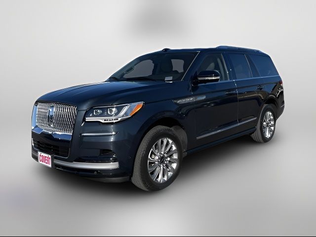 2022 Lincoln Navigator Standard