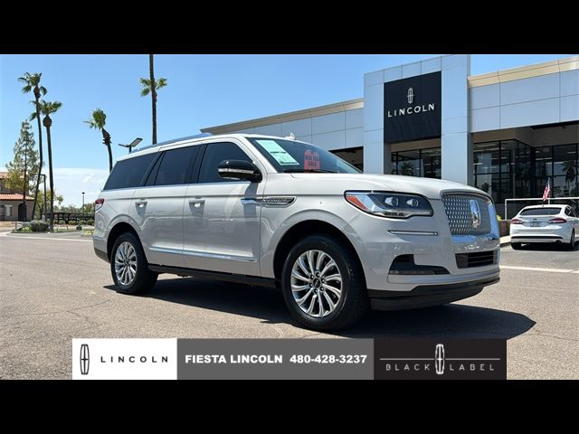 2022 Lincoln Navigator Standard