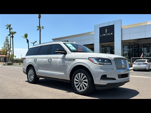 2022 Lincoln Navigator Standard