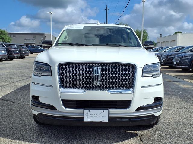 2022 Lincoln Navigator Standard