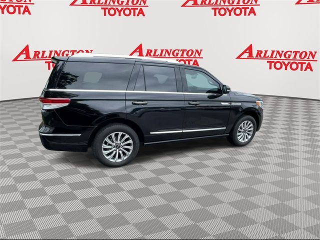 2022 Lincoln Navigator Standard