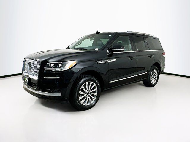 2022 Lincoln Navigator Standard