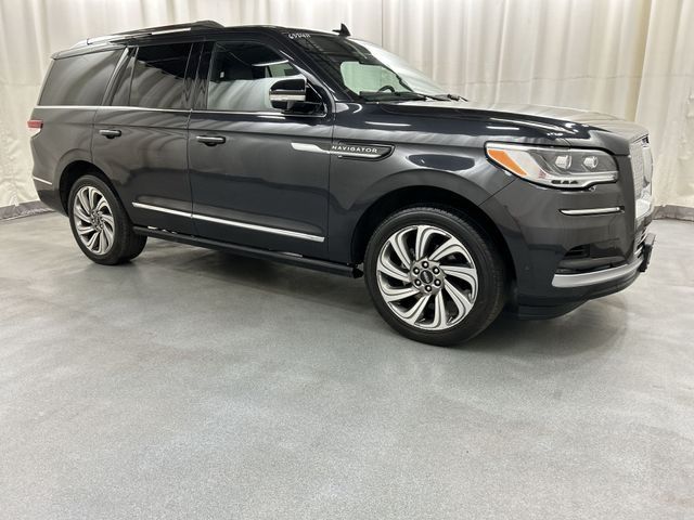 2022 Lincoln Navigator Standard
