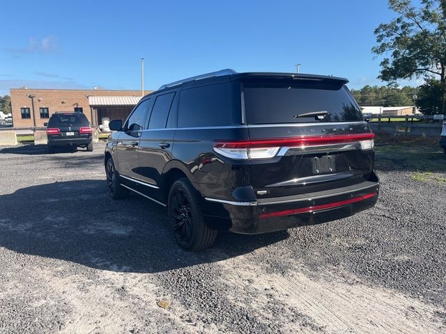 2022 Lincoln Navigator Standard