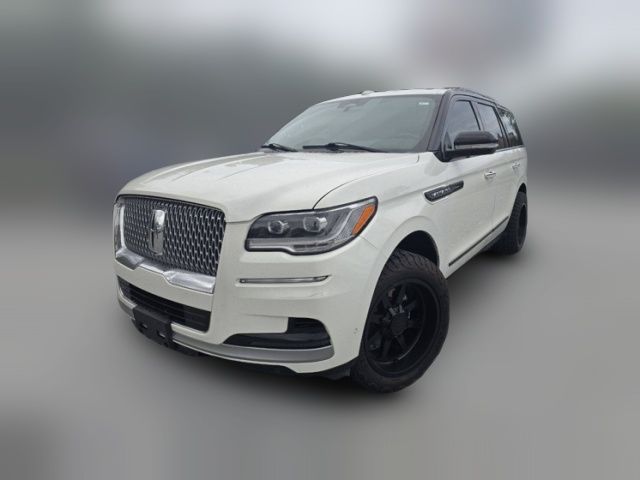 2022 Lincoln Navigator Standard