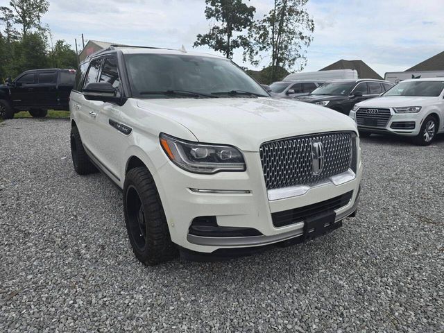 2022 Lincoln Navigator Standard