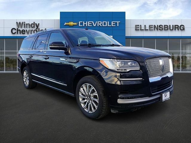 2022 Lincoln Navigator L Standard