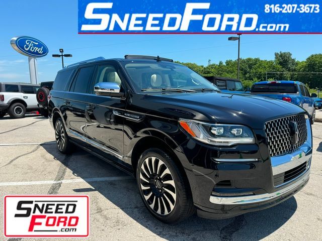 2022 Lincoln Navigator L Black Label