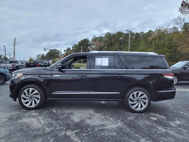 2022 Lincoln Navigator L Reserve