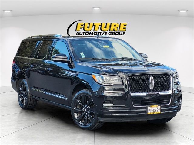 2022 Lincoln Navigator L Reserve