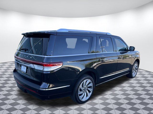 2022 Lincoln Navigator L Reserve