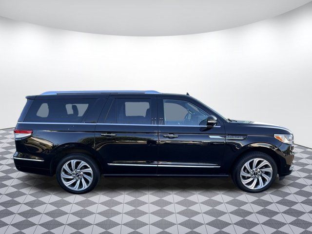 2022 Lincoln Navigator L Reserve