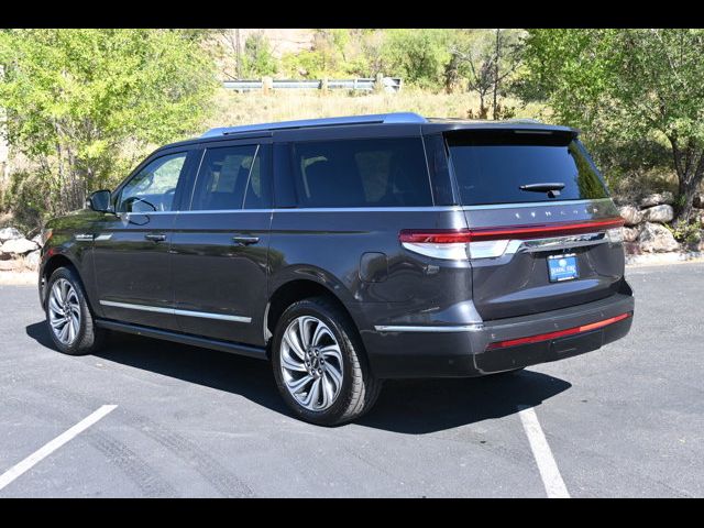 2022 Lincoln Navigator L Reserve