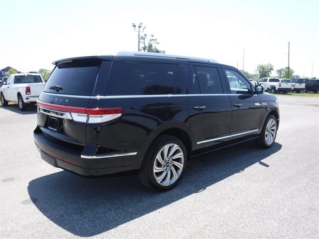 2022 Lincoln Navigator L Reserve