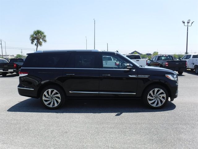 2022 Lincoln Navigator L Reserve
