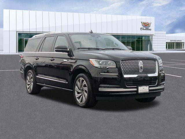 2022 Lincoln Navigator L Reserve