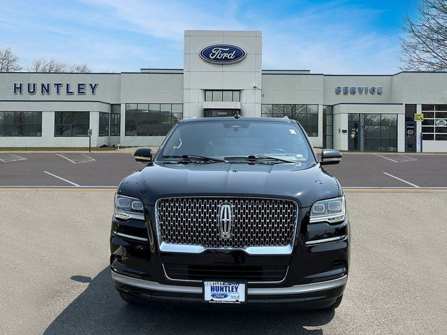 2022 Lincoln Navigator L Reserve