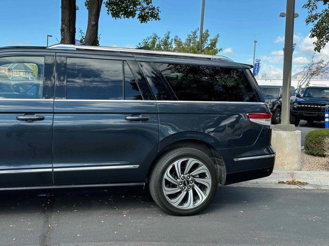 2022 Lincoln Navigator L Reserve