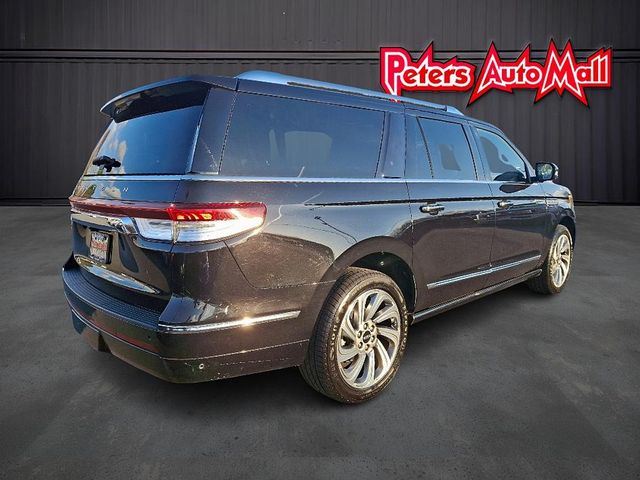 2022 Lincoln Navigator L Reserve