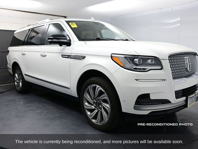 2022 Lincoln Navigator L Reserve