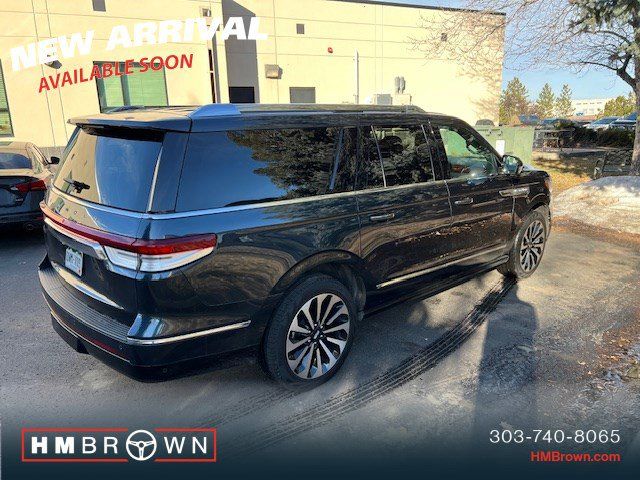 2022 Lincoln Navigator L Reserve