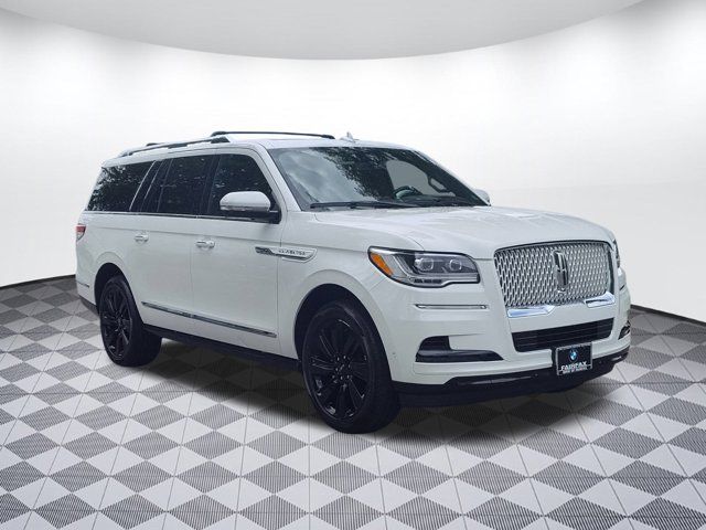 2022 Lincoln Navigator L Reserve