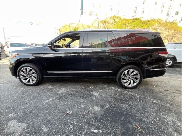 2022 Lincoln Navigator L Reserve