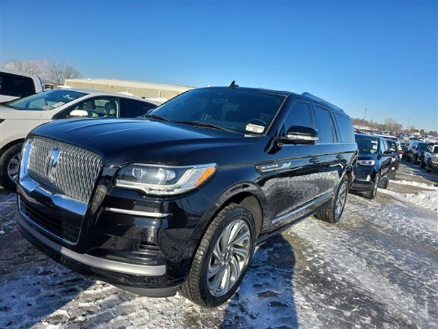 2022 Lincoln Navigator L Standard