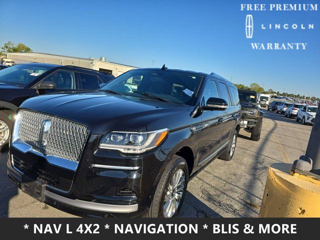 2022 Lincoln Navigator L Standard