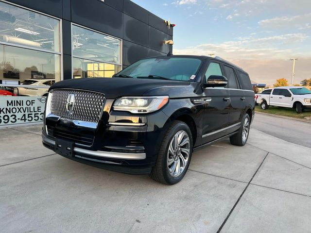 2022 Lincoln Navigator L Standard