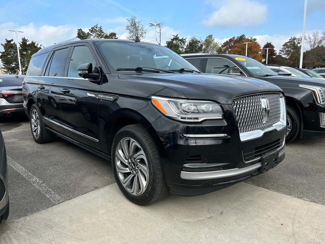 2022 Lincoln Navigator L Standard