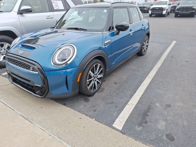 2022 MINI Cooper Hardtop S