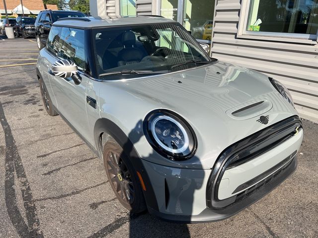 2022 MINI Cooper Hardtop SE