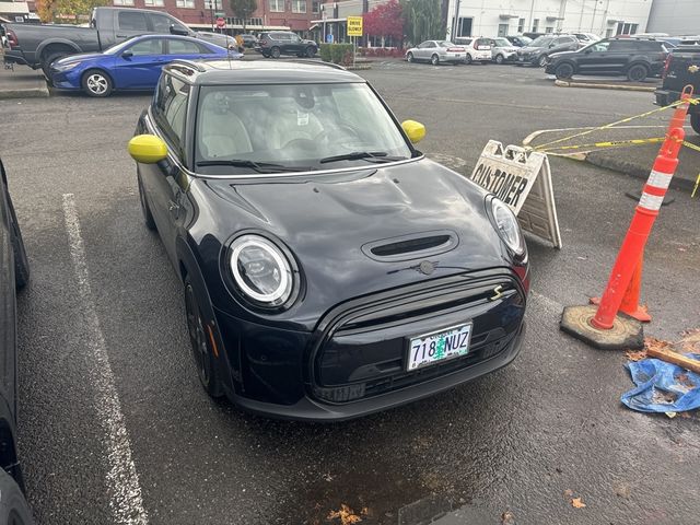 2022 MINI Cooper Hardtop SE