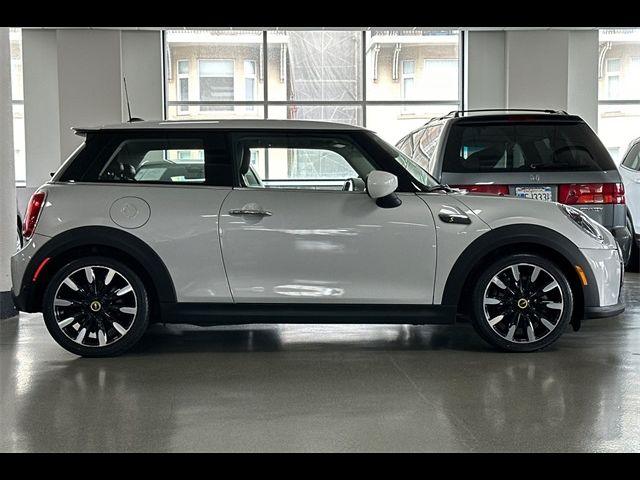 2022 MINI Cooper Hardtop SE