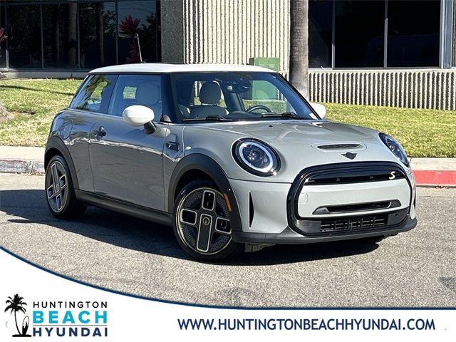 2022 MINI Cooper Hardtop SE