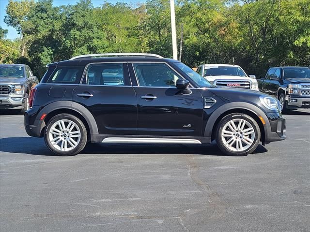 2022 MINI Cooper Countryman Base