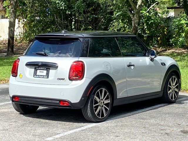 2022 MINI Cooper Hardtop SE