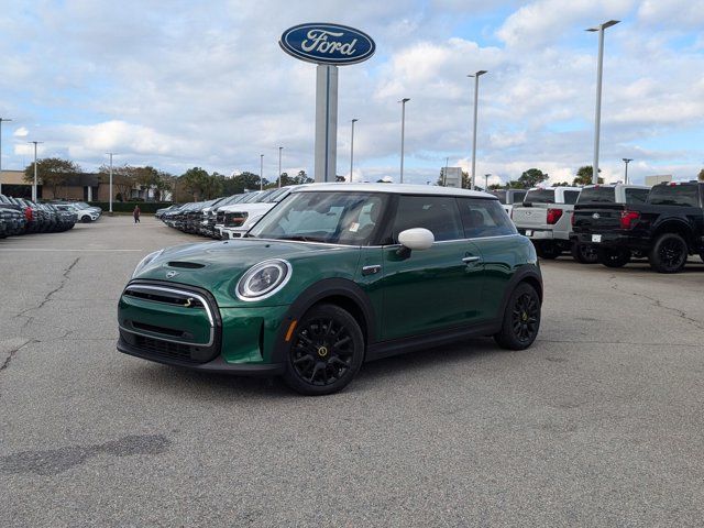 2022 MINI Cooper Hardtop SE