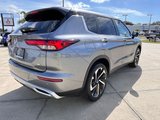 2022 Mitsubishi Outlander SE