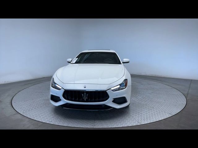 2022 Maserati Ghibli Modena Q4