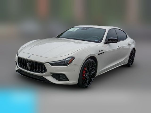 2022 Maserati Ghibli Modena