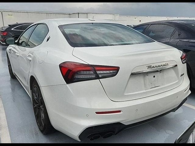 2022 Maserati Ghibli Modena