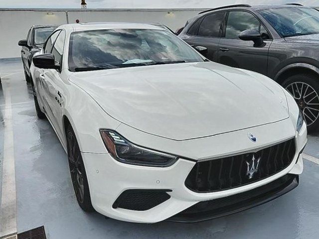 2022 Maserati Ghibli Modena